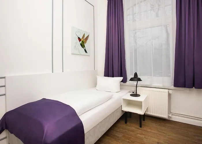 Hotel 056